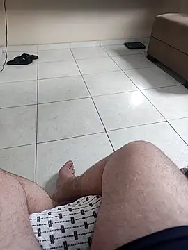 Snapshot of caruso01 chatting on 14, 11, 2025 caruso01 online show from 14, 11, 2025