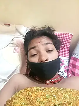 Snapshot of Chandni_Love143 chatting on 2, 12, 2025 Chandni Love143 online show from 2, 12, 2025