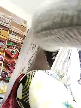 Snapshot of Bhavna_hot chatting on 1, 12, 2025 Bhavna hot online show from 1, 12, 2025