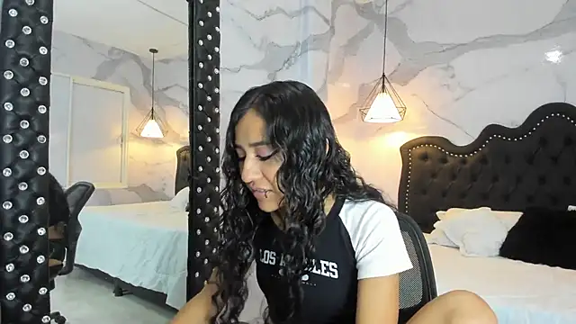 Snapshot of anna2809 chatting on 19, 11, 2025 anna2809 online show from 19, 11, 2025