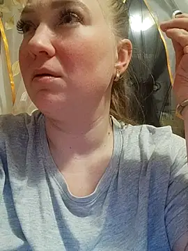 Kiss Eva online show from 27, 2, 2026