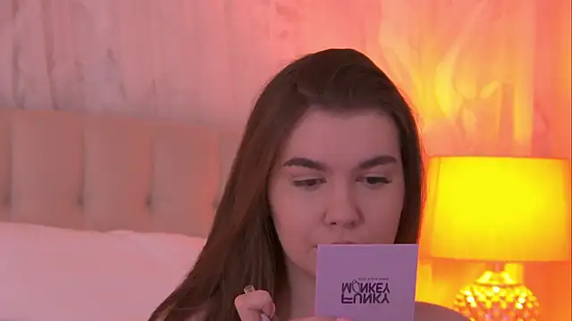 AshleyEvance online show from 4, 5, 2026