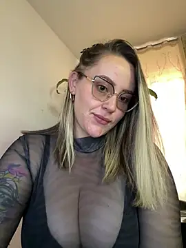 CurvyLust x online show from 16, 4, 2026