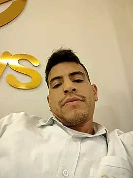 Juann-cock online show from 5, 1, 2026