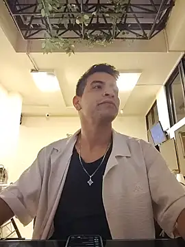 Snapshot of Juann-cock chatting on 23, 4, 2026 Juann-cock online show from 23, 4, 2026