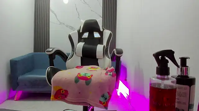 ShaunaDream online show from 28, 10, 2025