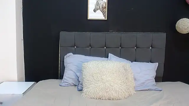 Snapshot of nicolee_8 chatting on 26, 9, 2025 nicolee 8 online show from 26, 9, 2025