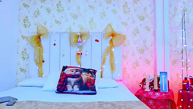 Snapshot of Samanta_Isel chatting on 16, 12, 2025 Samanta Isel online show from 16, 12, 2025