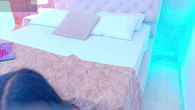 Samanta Isel online show from 17, 2, 2026