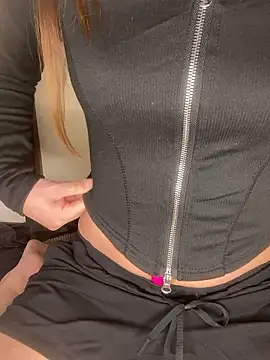 Snapshot of miko_o0 chatting on 12, 10, 2025 miko o0 online show from 12, 10, 2025