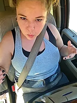 LacyLaurent online show from 22, 11, 2025