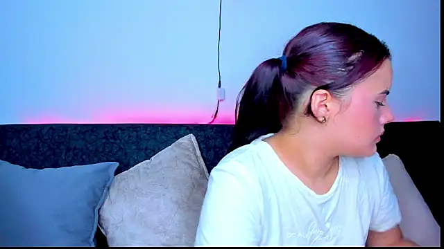 Snapshot of sweet_lily26 chatting on 23, 9, 2025 sweet lily26 online show from 23, 9, 2025