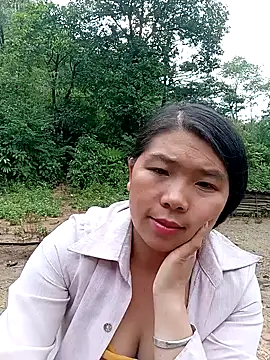 quynhkoolbae online show from 3, 10, 2025