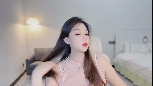 Maymay  online show from 14, 10, 2025