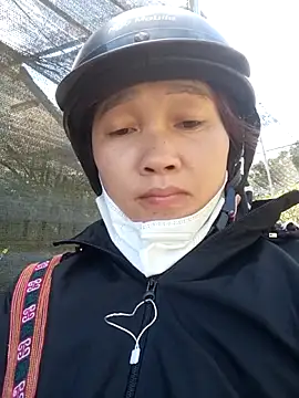 Snapshot of miumiu_00 chatting on 24, 9, 2025 miumiu 00 online show from 24, 9, 2025