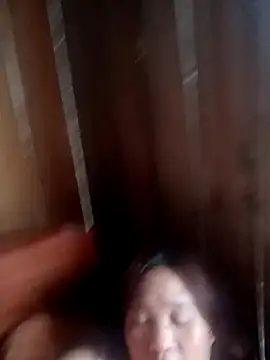 Snapshot of miumiu_00 chatting on 25, 9, 2025 miumiu 00 online show from 25, 9, 2025