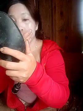 Snapshot of miumiu_00 chatting on 26, 9, 2025 miumiu 00 online show from 26, 9, 2025