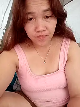 Snapshot of miumiu_00 chatting on 2, 10, 2025 miumiu 00 online show from 2, 10, 2025