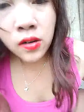 Snapshot of miumiu_00 chatting on 4, 10, 2025 miumiu 00 online show from 4, 10, 2025