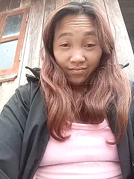 Snapshot of miumiu_00 chatting on 20, 10, 2025 miumiu 00 online show from 20, 10, 2025