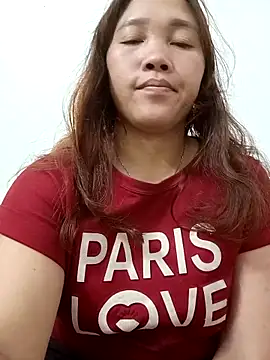 Snapshot of miumiu_00 chatting on 15, 11, 2025 miumiu 00 online show from 15, 11, 2025