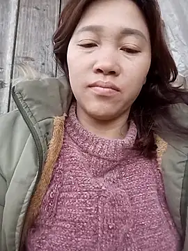 Snapshot of miumiu_00 chatting on 29, 11, 2025 miumiu 00 online show from 29, 11, 2025