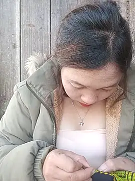 Snapshot of miumiu_00 chatting on 1, 12, 2025 miumiu 00 online show from 1, 12, 2025