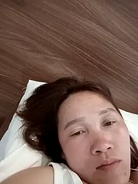 miumiu 00 online show from 2, 4, 2026