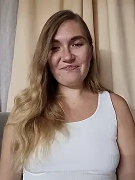 KisaVixen online show from 9, 9, 2025