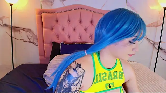 Snapshot of Suxan_White_ chatting on 11, 6, 2026 Suxan White online show from 11, 6, 2026