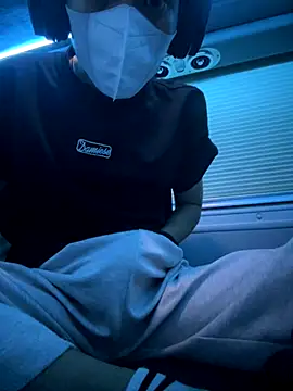 linh21107 online show from 10, 11, 2025