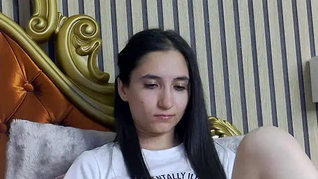 Snapshot of CarolinaBlair chatting on 18, 4, 2026 CarolinaBlair online show from 18, 4, 2026