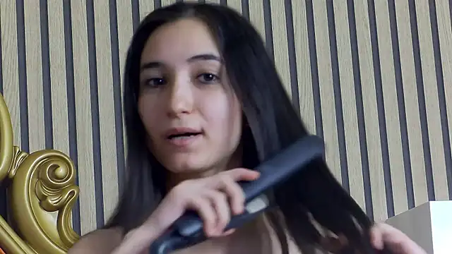 Snapshot of CarolinaBlair chatting on 19, 4, 2026 CarolinaBlair online show from 19, 4, 2026