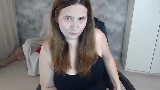 Snapshot of AdelinaLawson chatting on 28, 9, 2025 AdelinaLawson online show from 28, 9, 2025