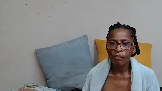 SugarPoppy24xxx online show from 11, 10, 2025