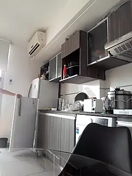 Danielaeliana online show from 27, 11, 2025