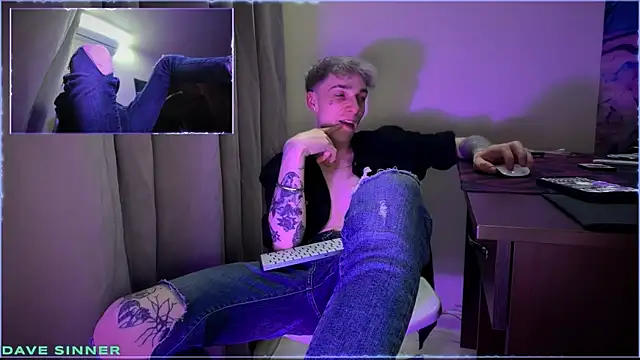 Snapshot of davesinner chatting on 20, 5, 2026 davesinner online show from 20, 5, 2026