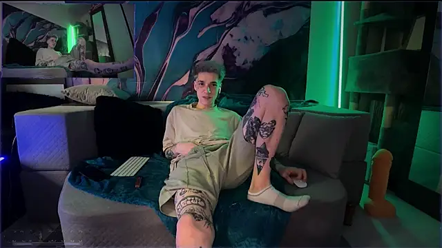 Snapshot of davesinner chatting on 26, 5, 2026 davesinner online show from 26, 5, 2026