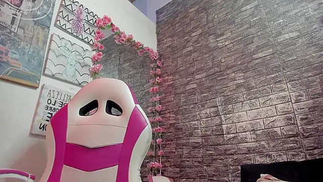 karoll  sex online show from 9, 3, 2026