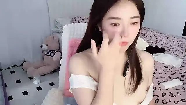 Snapshot of Xiali-166 chatting on 3, 12, 2025 Xiali-166 online show from 3, 12, 2025