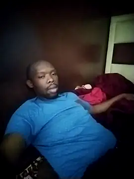 Snapshot of TinnyVsGiant chatting on 12, 9, 2025 TinnyVsGiant online show from 12, 9, 2025