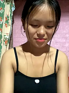 Snapshot of milo_bae chatting on 6, 10, 2025 milo bae online show from 6, 10, 2025