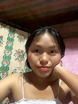 Snapshot of milo_bae chatting on 7, 10, 2025 milo bae online show from 7, 10, 2025