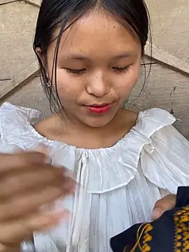 Snapshot of milo_bae chatting on 2, 3, 2026 milo bae online show from 2, 3, 2026