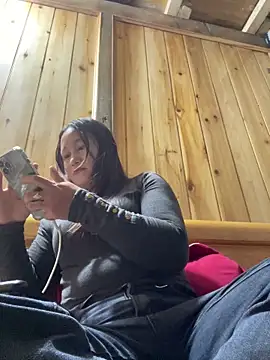 phungtiti online show from 5, 3, 2026