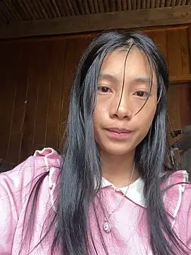 EmLy02 online show from 30, 9, 2025