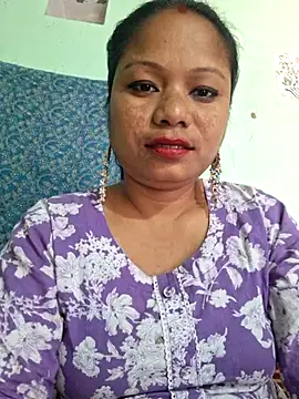 Snapshot of Priya-Bong_ chatting on 8, 5, 2026 Priya-Bong online show from 8, 5, 2026