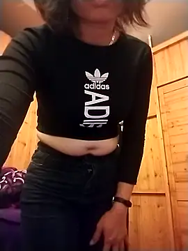   Ngoc20   online show from 20, 2, 2026