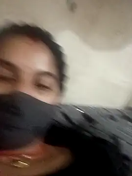 Snapshot of JULEE-740 chatting on 11, 9, 2025 JULEE-740 online show from 11, 9, 2025