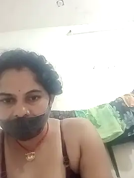 Snapshot of JULEE-740 chatting on 15, 10, 2025 JULEE-740 online show from 15, 10, 2025